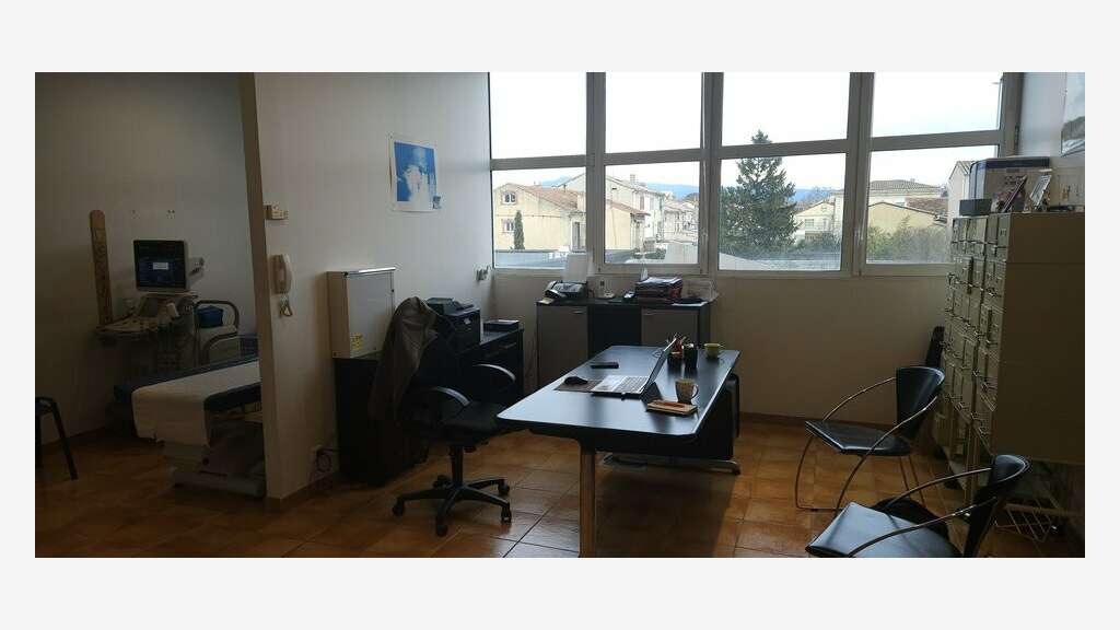 Bureaux 59m² R+1 à vendre à Carpentras