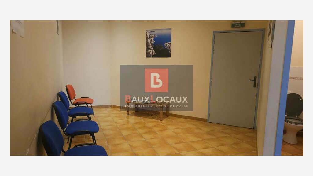 Bureaux 59m² R+1 à vendre à Carpentras