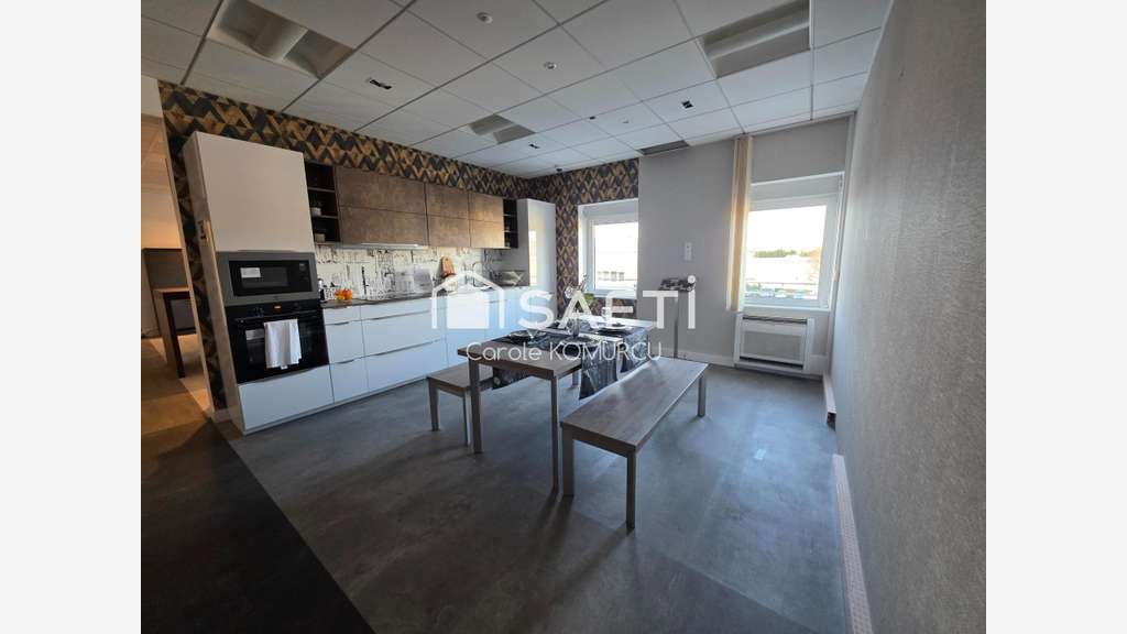 Vente bureaux 172m² R+1 à Achères Le Grand Cèdre