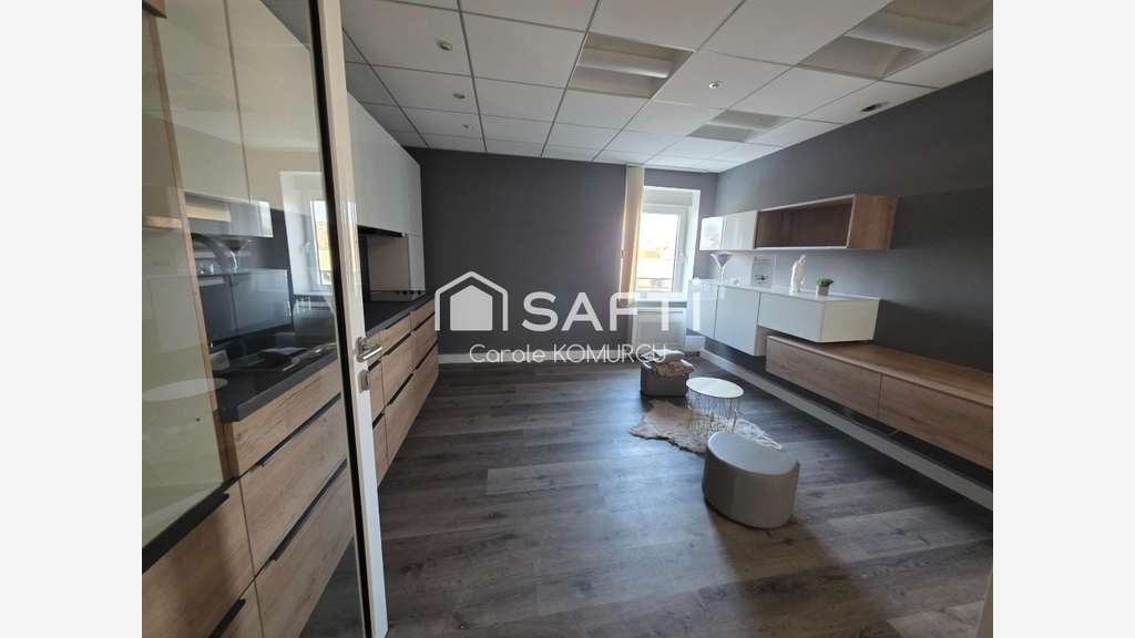 Vente bureaux 172m² R+1 à Achères Le Grand Cèdre