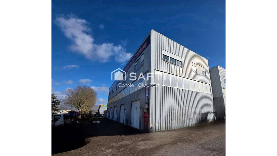 Vente bureaux 172m² R+1 à Achères Le Grand Cèdre