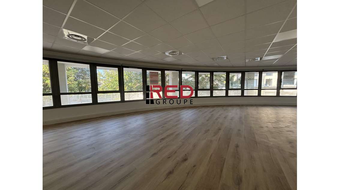 Vente bureau 185m² hyper centre à Aix la Rotonde