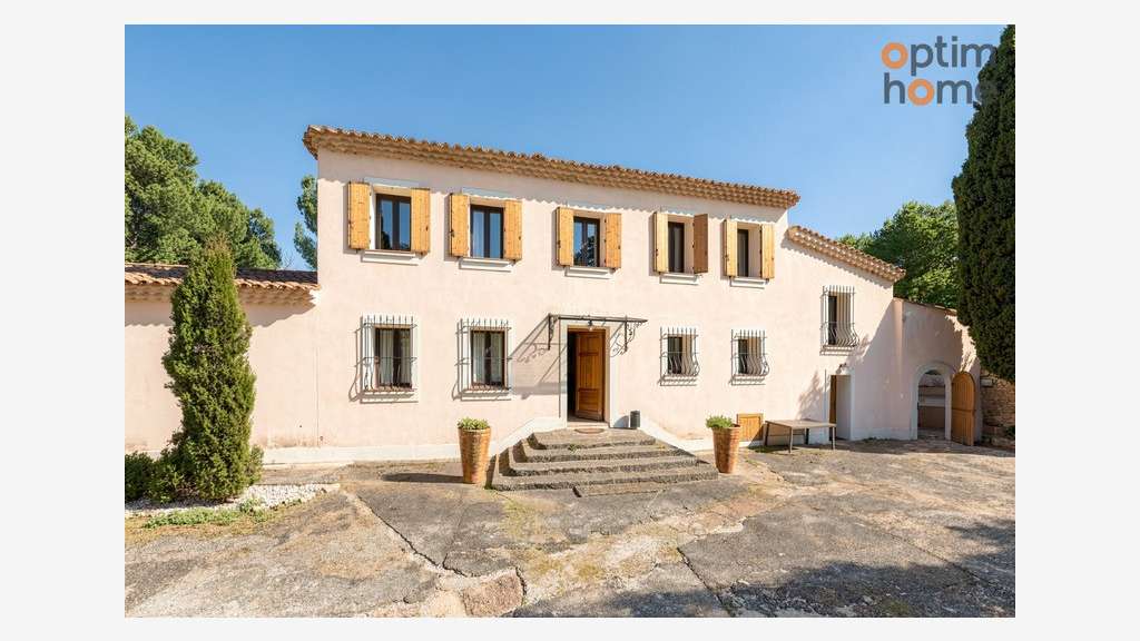 Demeure de caractère 18è siècle à Aix-en-Provence 