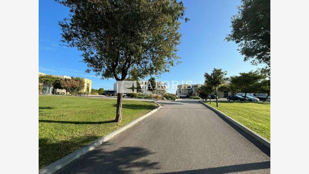 Bureaux 261m² à vendre au coeur de l'Arbois