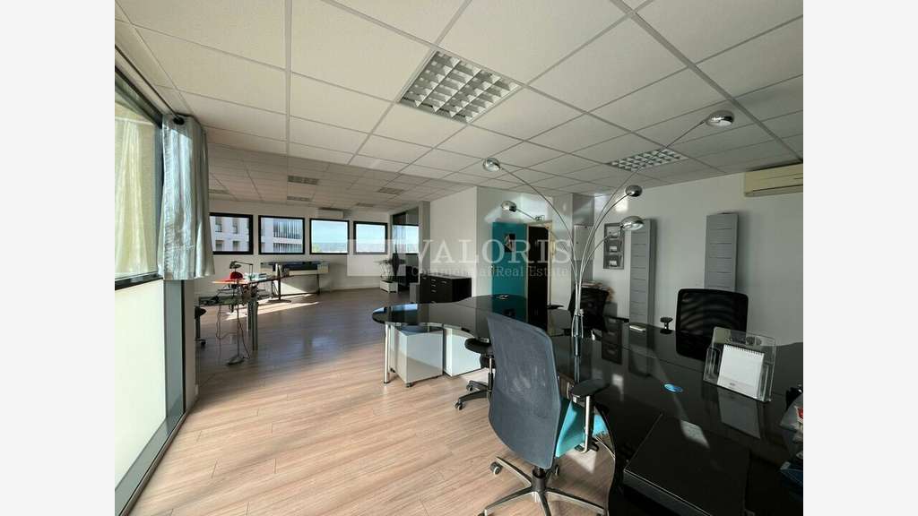 Bureaux 261m² à vendre au coeur de l'Arbois