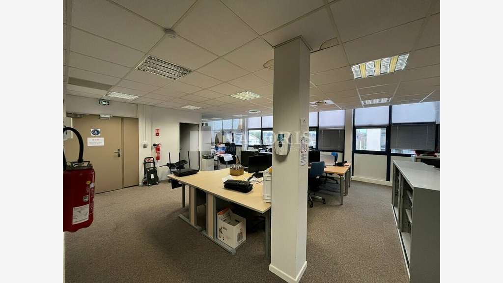 Bureaux 300m² R+2 à vendre ZI des Milles