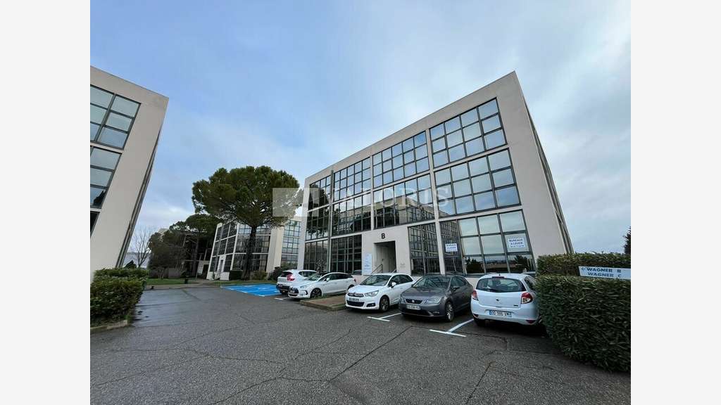 Bureaux 300m² R+2 à vendre ZI des Milles