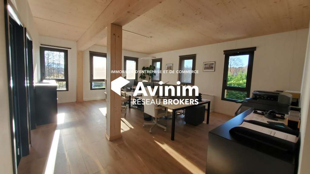 À VENDRE – Bureaux de standing – Axe Annecy / Genè