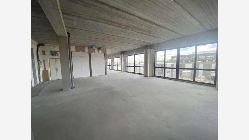 Vente bureaux 165m² à Angers Saint Serge