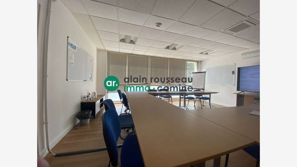 A vendre bureaux 330m² secteur Lac de Maine