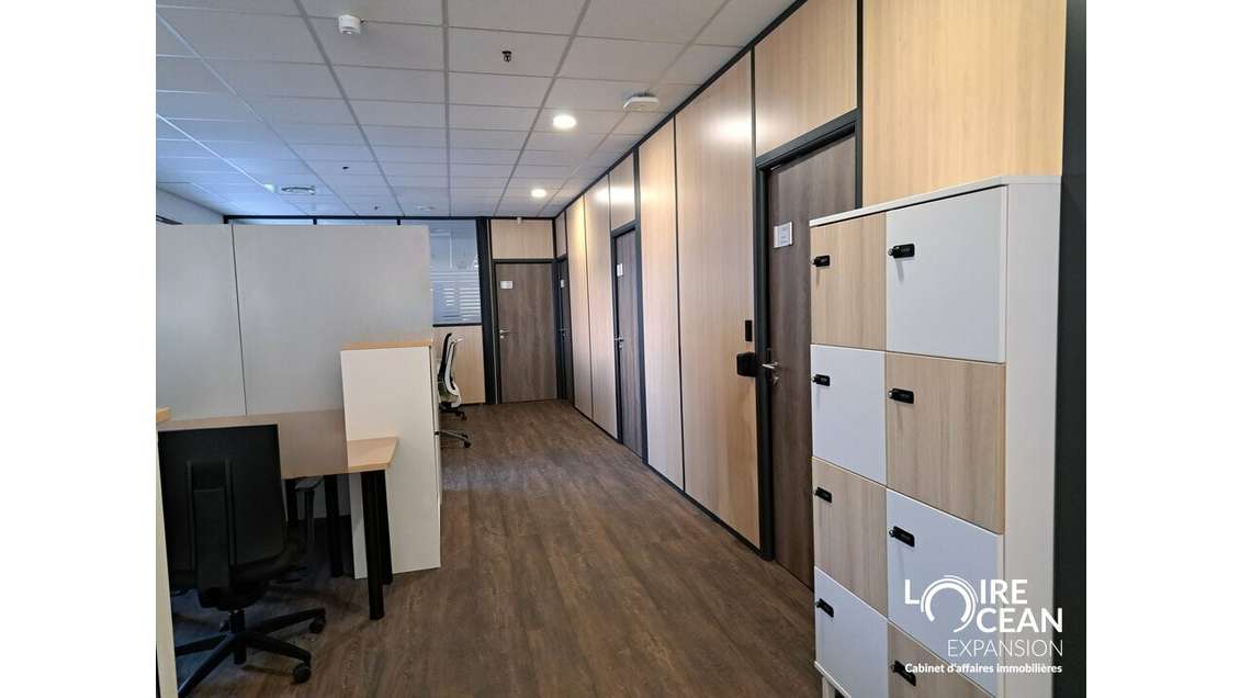 Bureaux 861m² sur deux niveaux à vendre à Angers