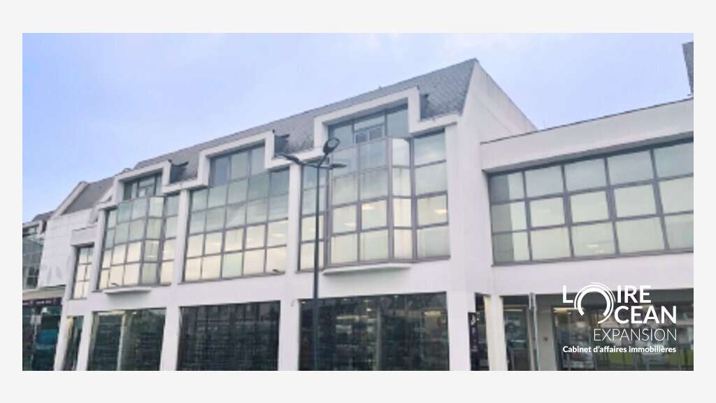 Bureaux 861m² sur deux niveaux à vendre à Angers