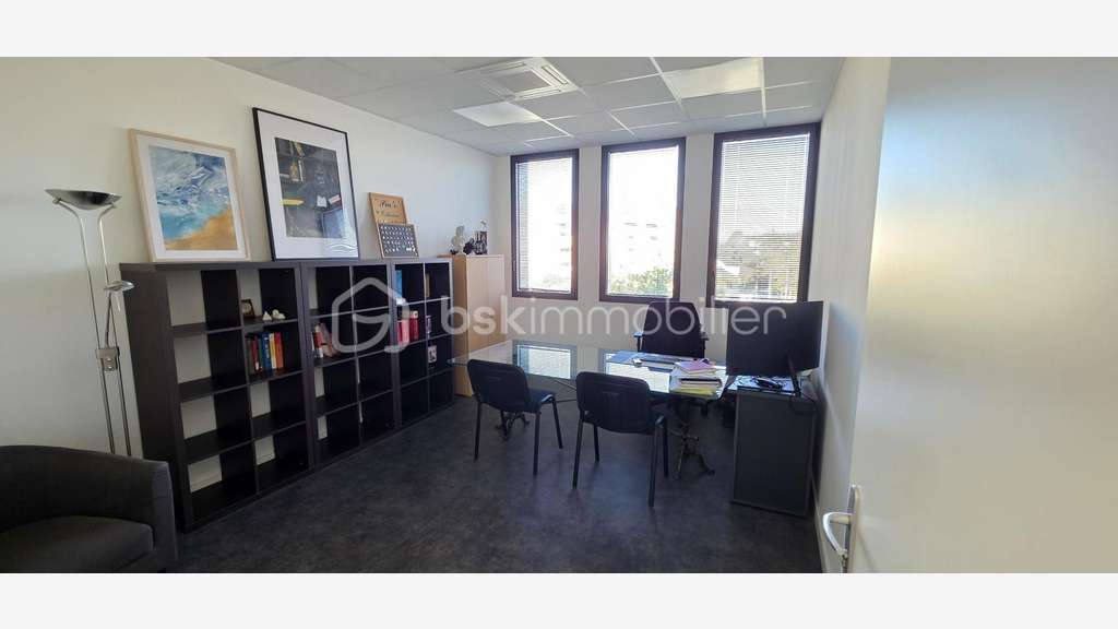 Vente bureaux de 289m² à Angers Orgemont