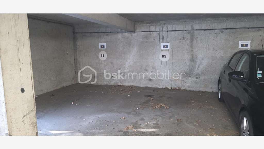 Vente bureaux de 289m² à Angers Orgemont