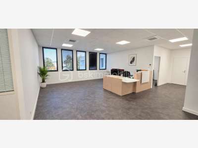 Vente bureaux de 289m² à Angers Orgemont