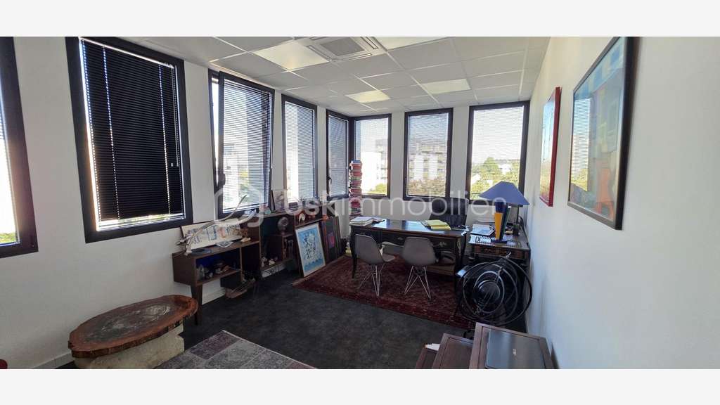 Vente bureaux de 289m² à Angers Orgemont