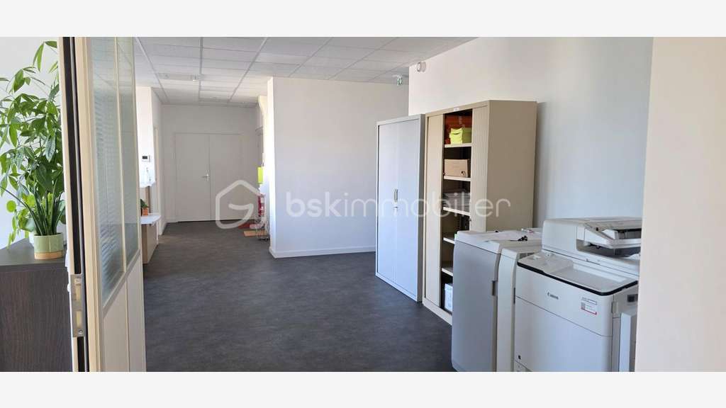 Vente bureaux de 289m² à Angers Orgemont