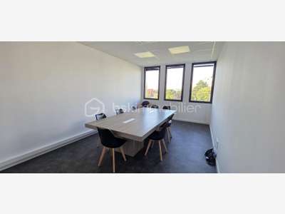 Vente bureaux de 289m² à Angers Orgemont
