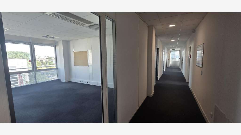 Immeuble de bureaux à vendre à Angers Saint Serge