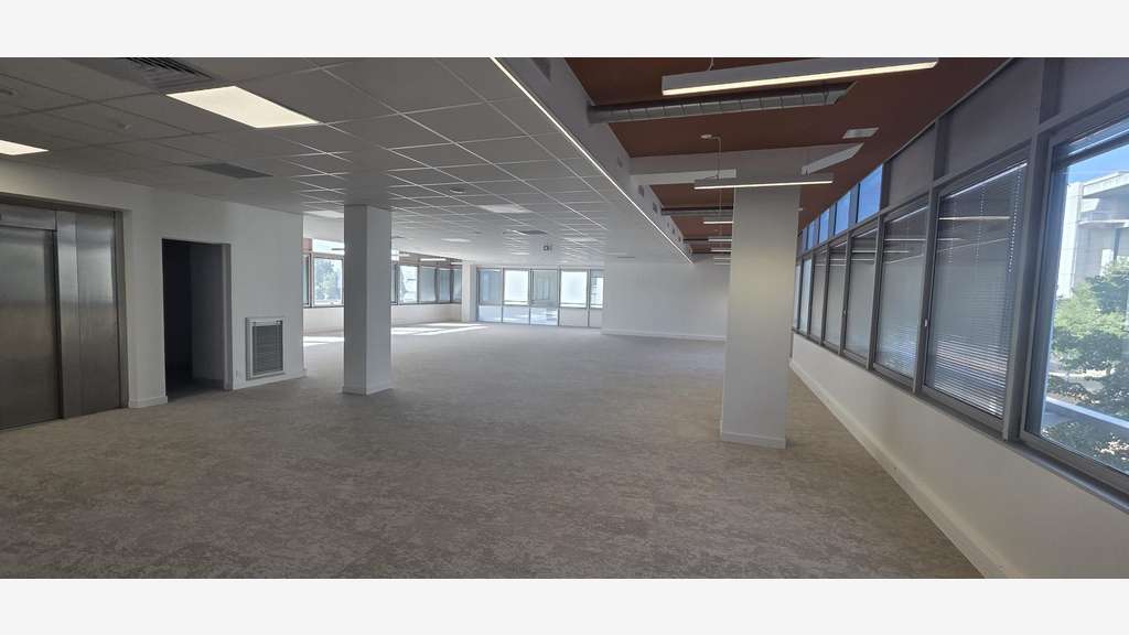 Immeuble de bureaux à vendre à Angers Saint Serge