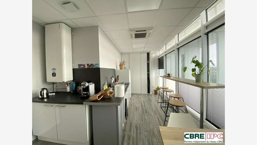 Vente bureaux occupés R+2 Bld du BAB à Anglet