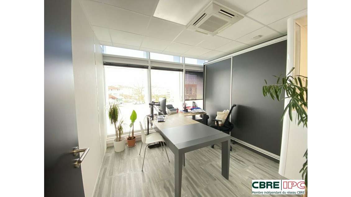 Vente bureaux occupés R+2 Bld du BAB à Anglet