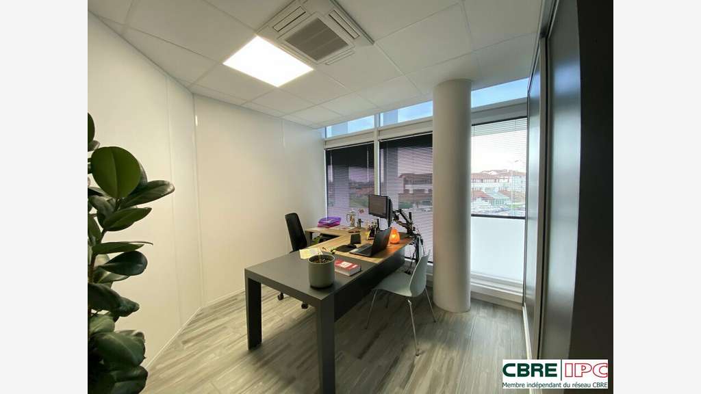 Vente bureaux occupés R+2 Bld du BAB à Anglet