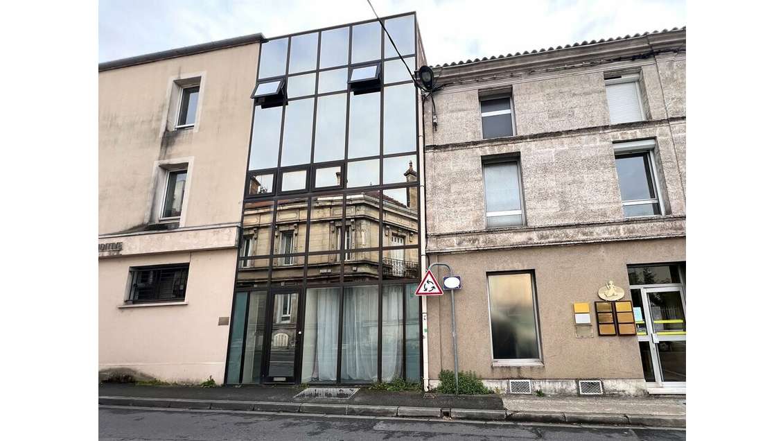 ANGOULÊME - BUREAUX à vendre
