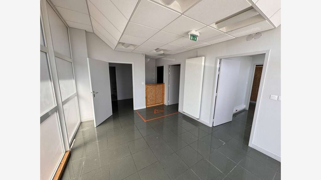 Bureaux 412m² à vendre à Angoulême 