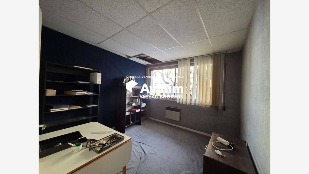 Local 214m² à vendre sur axe majeur d’Annecy