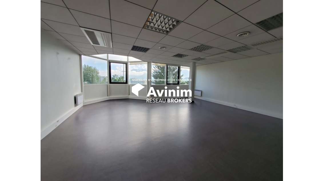 Bureaux à vendre Seynod - 446m²