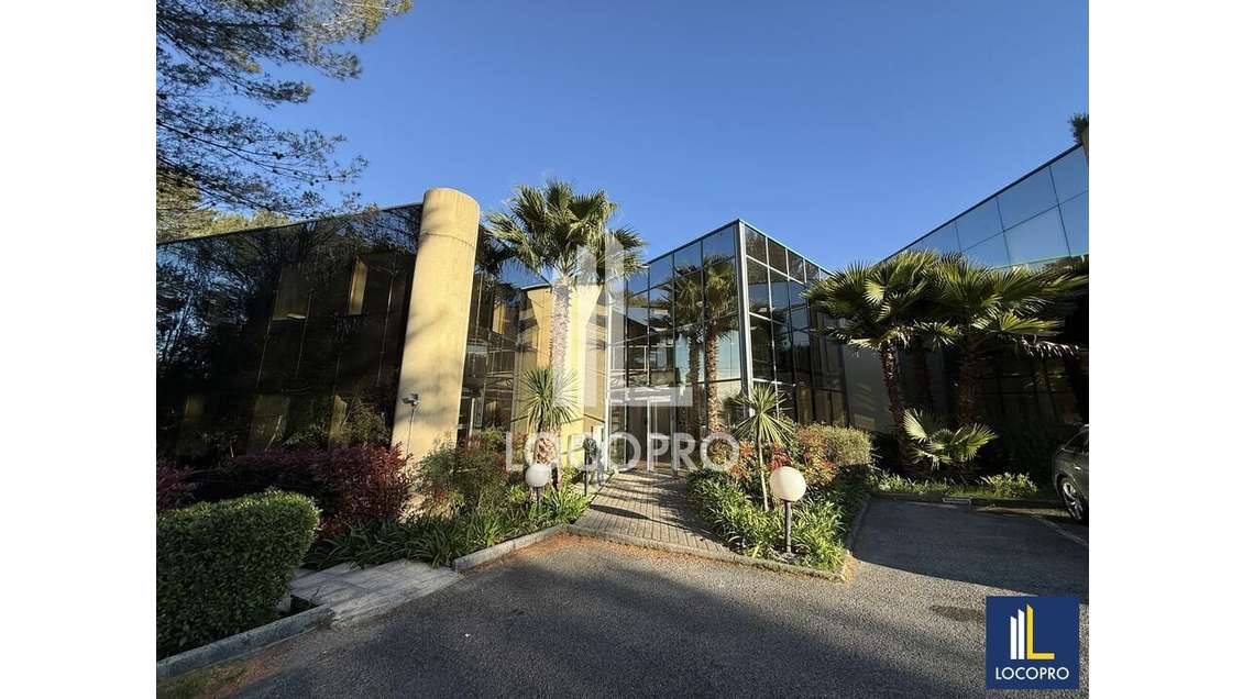 Vente bureaux 777m² à Antibes Zone Trois Moulins