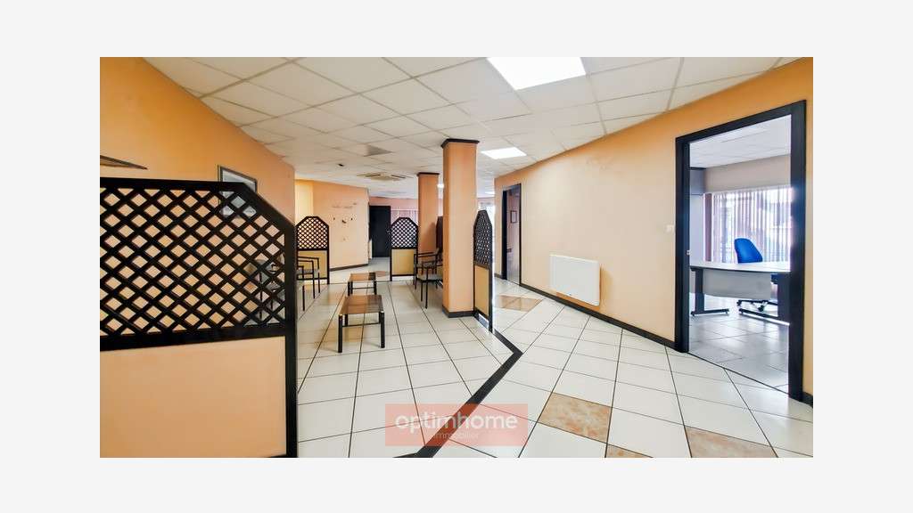 Ensemble de bureaux 400m² + 3 parkings à Arras