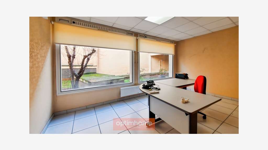 Ensemble de bureaux 400m² + 3 parkings à Arras