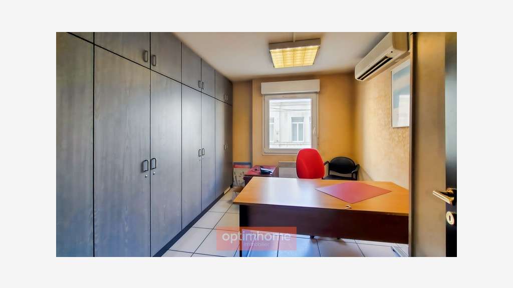 Ensemble de bureaux 400m² + 3 parkings à Arras