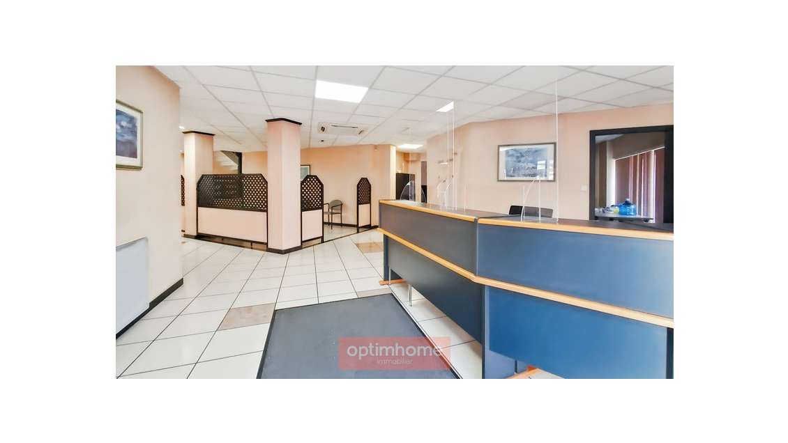 Ensemble de bureaux 400m² + 3 parkings à Arras