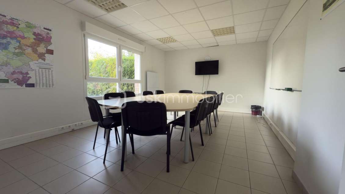 Bureaux modernes à vendre 269m² proche d' Arras