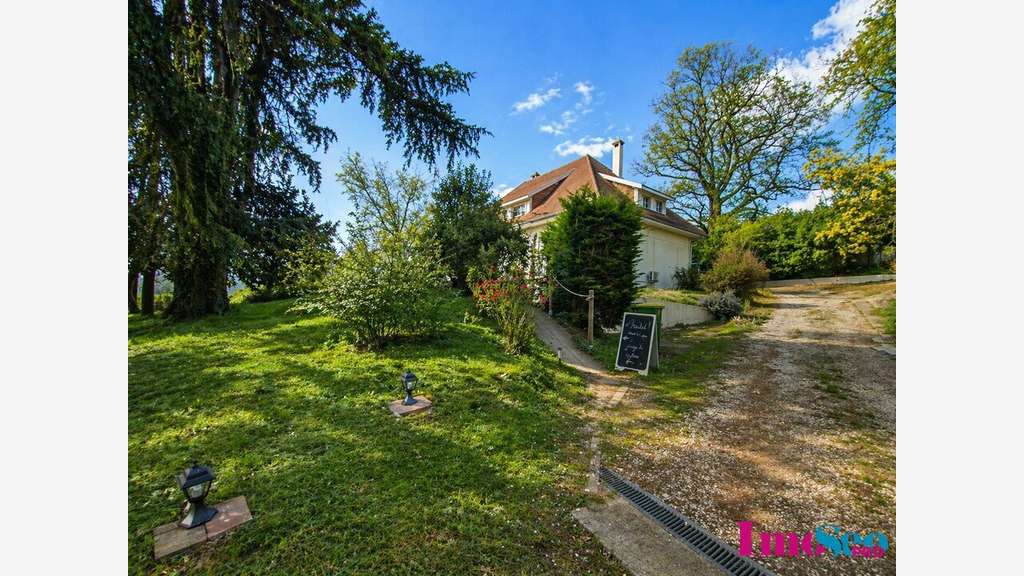 Bureaux 250m² à vendre à Artigues-près-Bordeaux
