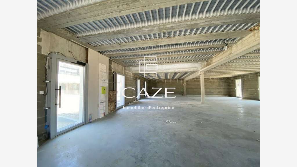 Local 234m² à vendre à Artigues Près Bordeaux N89