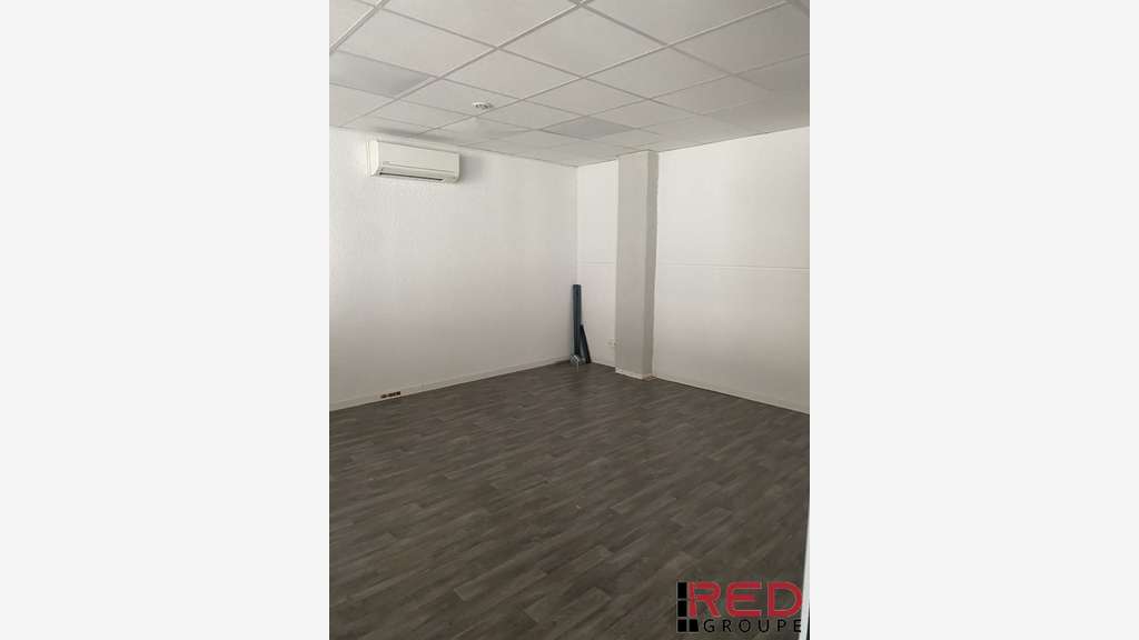 Bureaux de 165m² à vendre en R+1 à Aubagne