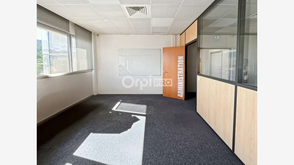 Bureaux d'exception de 560m² à vendre à Aubagne
