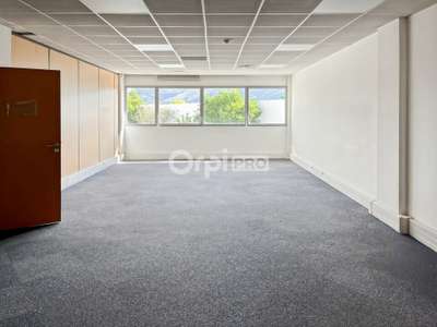 Bureaux d'exception de 560m² à vendre à Aubagne