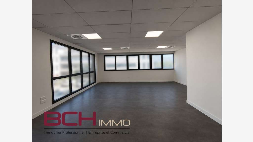 Vente bureau neufs 53m² lumineux accès PMR Aubagne