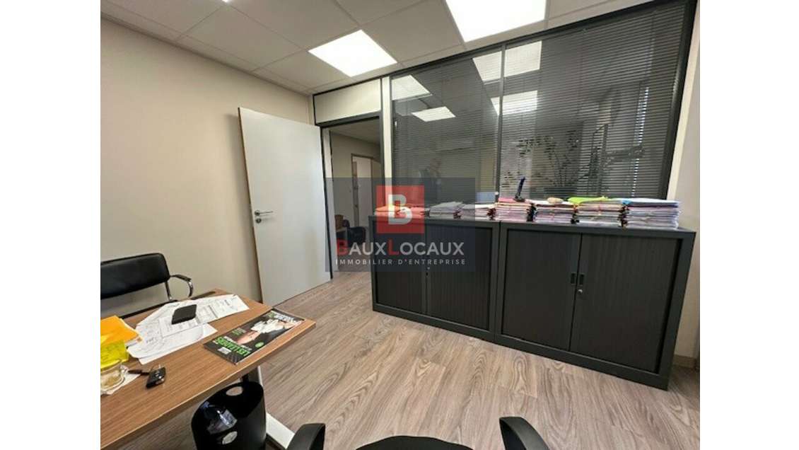 A vendre bureau 57m² RDC zone Avignon Cap Sud