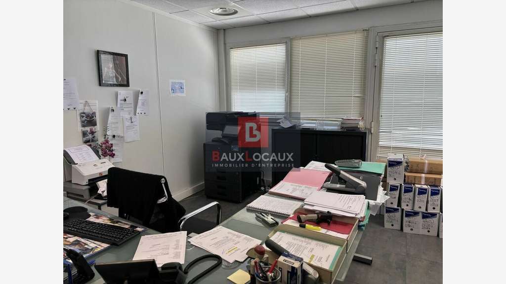 Bureaux 160m² R+1 à vendre à Avignon