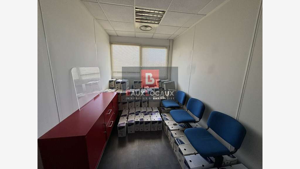 Bureaux 160m² R+1 à vendre à Avignon