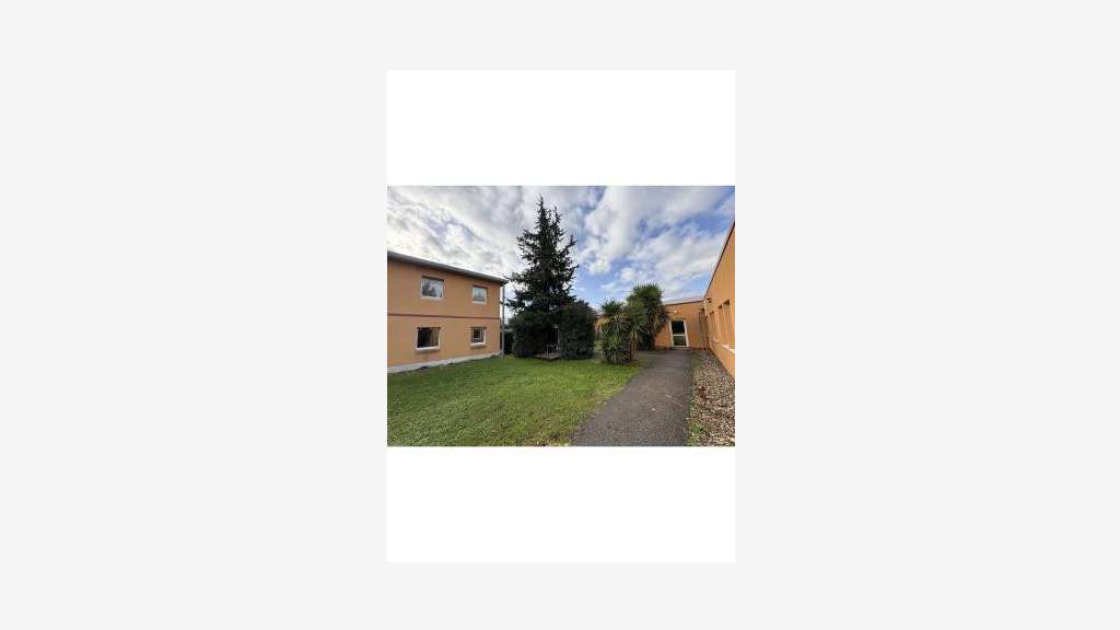 Vente bureau de 480m² en centre d'affaires Avignon