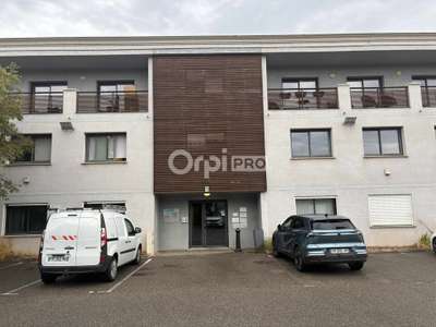 Bureau de 72m² à vendre en RDC à Avignon 