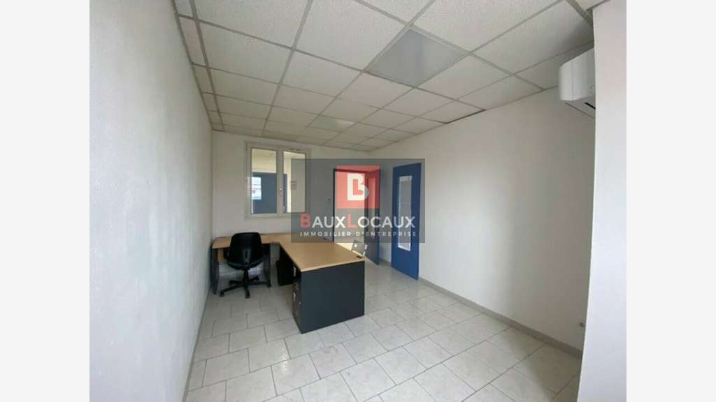 A vendre bureaux 100m² à Avignon Fontcouverte