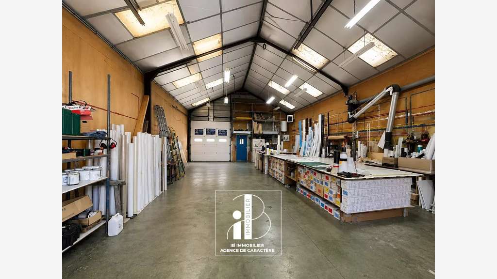 Vente immeuble de bureaux de 343m² à Avon